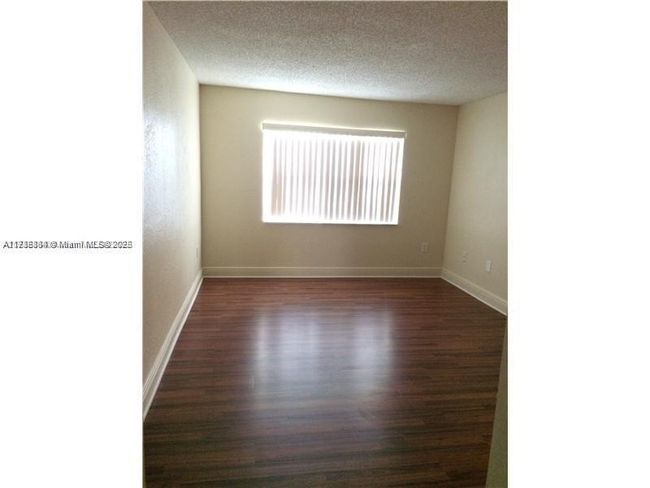 APT-310 - 4235 N University Dr, Condo with 1 bedrooms, 2 bathrooms and null parking in Sunrise FL | Image 6