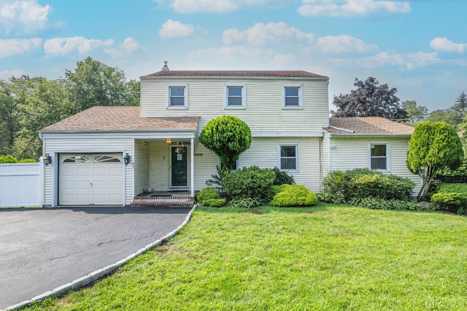 Inman Ave, Edison, NJ 08820