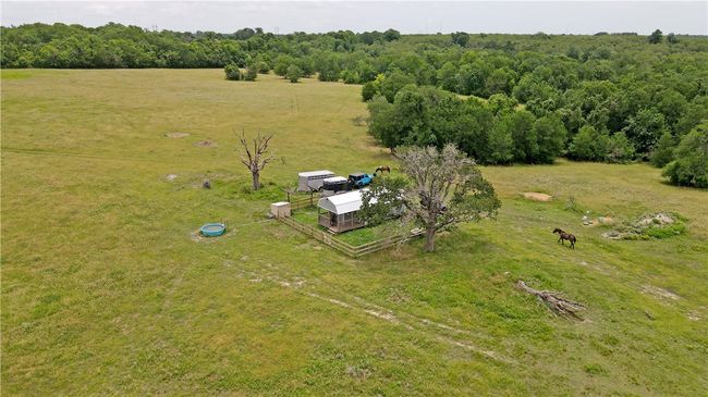 Overview of rural landscape with agricultural land | Image 10