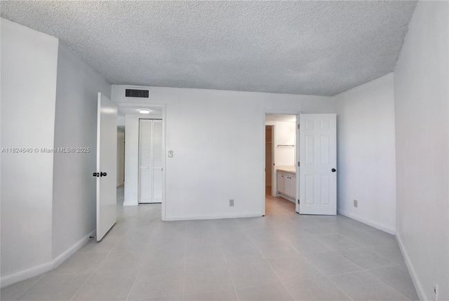 APT-401 - 1750 N Congress Ave, Condo with 2 bedrooms, 2 bathrooms and null parking in West Palm Beach FL | Image 18