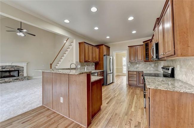 106 Little Barley Ln, House other with 4 bedrooms, 3 bathrooms and 4 parking in Grayson GA | Image 27