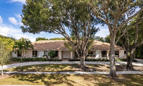 2812 Embassy Dr, West Palm Beach, FL, 33401-1038 | Card Image