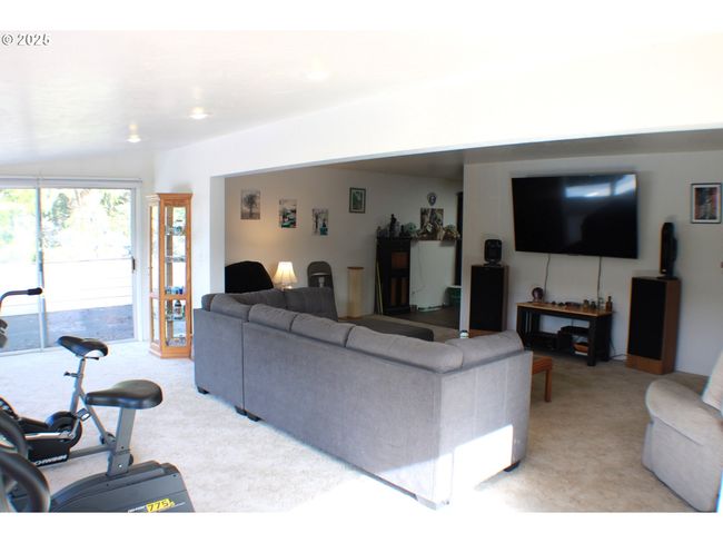 497 Wood Crest Dr, House other with 3 bedrooms, 3 bathrooms and 2 parking in Myrtle Creek OR | Image 5