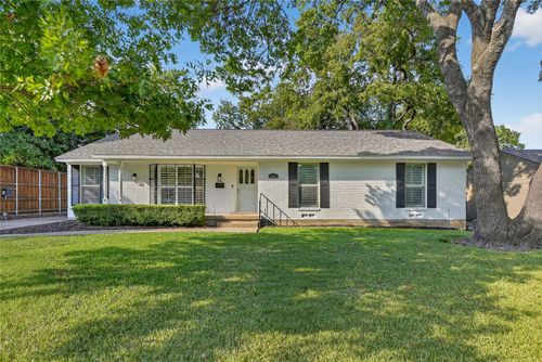 1226 Laurel Ln, Richardson, TX, 75080-4823 | Card Image