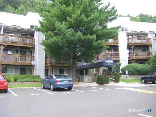 a56-5 Nabby Rd, Danbury, CT, 06811-3245 | Card Image
