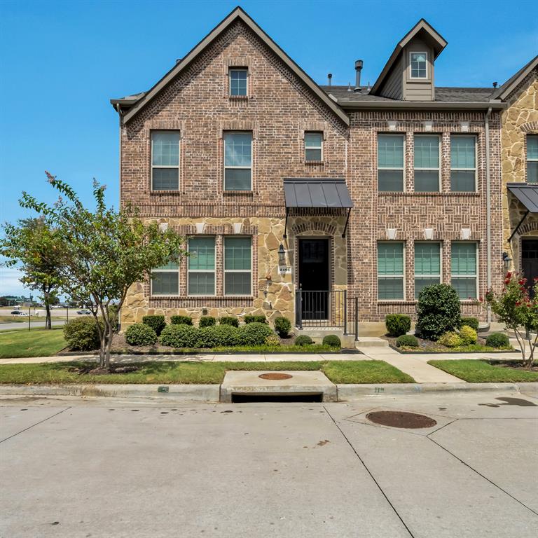Magalia Ln, Lewisville, TX 75056