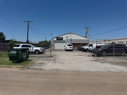 925 Luke St, Irving, TX, 75061-6343 | Card Image