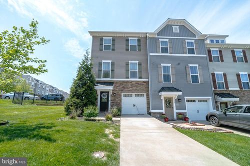 10680 Hinton Way, MANASSAS, VA, 20112-5882 | Card Image