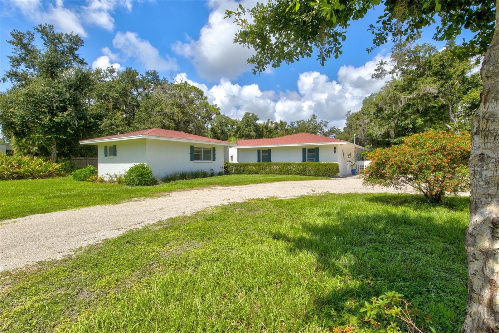 Longleaf Ln, Sarasota, FL 34241