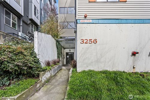 apt-203-3256 Sw Avalon Way, Seattle, WA, 98126-2687 | Card Image