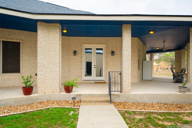 120 County Road 6867, House other with 2 bedrooms, 2 bathrooms and null parking in Natalia TX | Image 35
