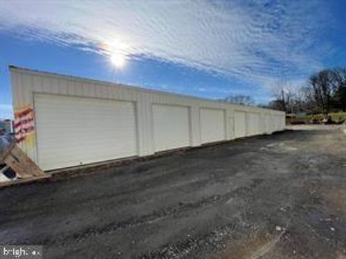 storage-units-813 S Reading Avenue, BOYERTOWN, PA, 19512 | Card Image