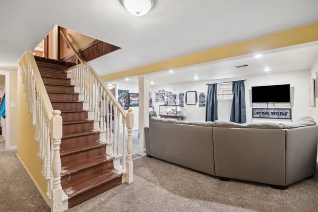 1216 Edinburgh St, House other with 5 bedrooms, 3 bathrooms and 2 parking in New Westminster BC | Image 31
