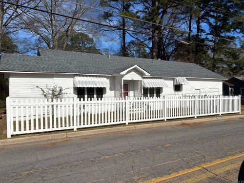 334 South St, Camden, AR, 71701-6210 | Card Image