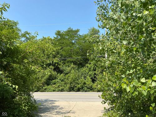 200 S Carroll Rd, Cumberland, IN, 46229-3957 | Card Image