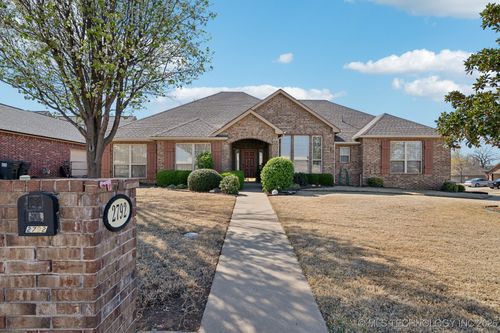 2792 Stoney Ct, Catoosa, OK, 74015-6534 | Card Image