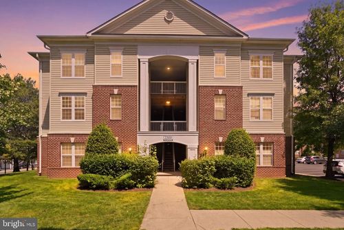304-22668 Blue Elder Ter, BRAMBLETON, VA, 20148-4860 | Card Image