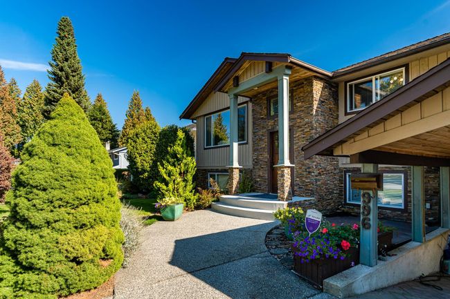 996 Weldon Court, House other with 5 bedrooms, 4 bathrooms and null parking in Port Moody BC | Image 3