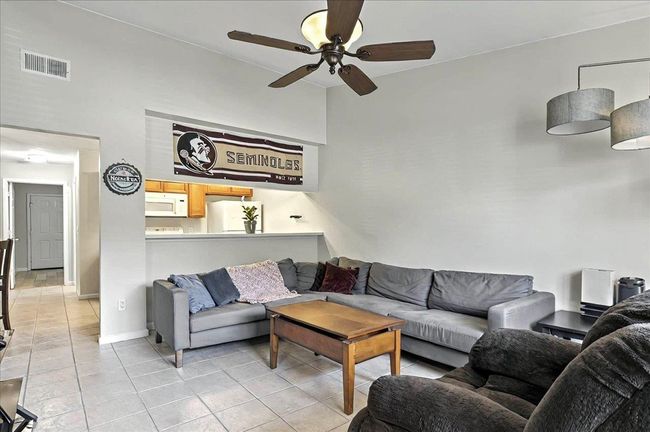 APT-12 - 2525 Hartsfield Rd, Condo with 3 bedrooms, 3 bathrooms and null parking in Tallahassee FL | Image 5