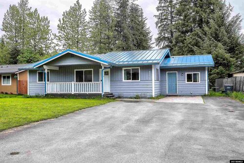 9227 Emily Way, Juneau, AK, 99801-8874 | Card Image