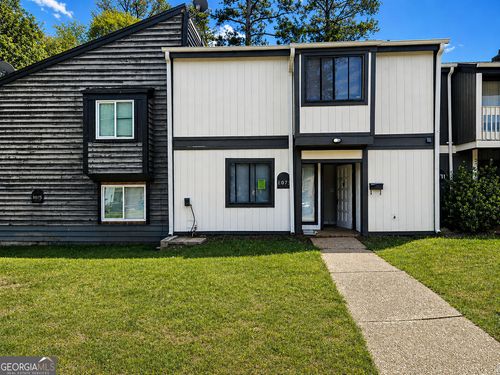 6073 Regent Mnr, Lithonia, GA, 30058-4770 | Card Image