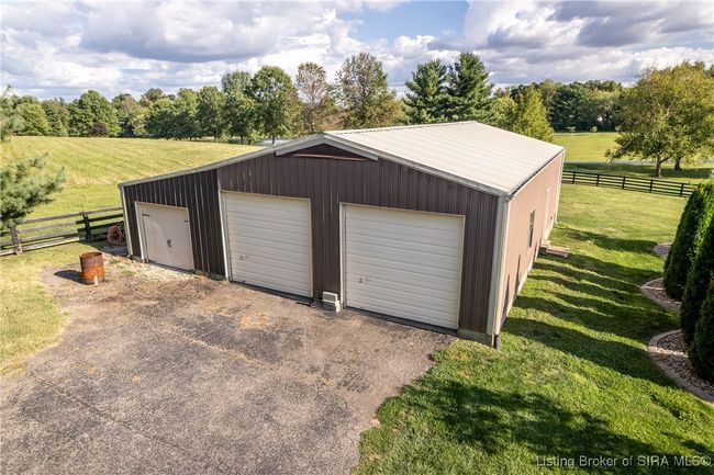 5142 Scottsville Rd, Home with 3 bedrooms, 3 bathrooms and null parking in Floyds Knobs IN | Image 60