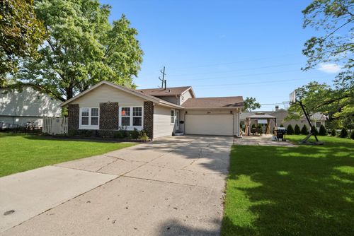 3204 E Frontage Rd, Rolling Meadows, IL, 60008-2460 | Card Image
