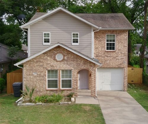 2714 Stephenson Dr, Dallas, TX, 75215-5057 | Card Image