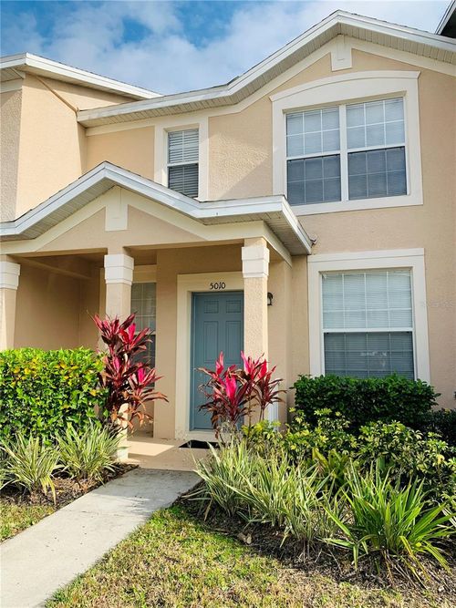 5010 Cactus Needle Ln, WESLEY CHAPEL, FL, 33544-6924 | Card Image