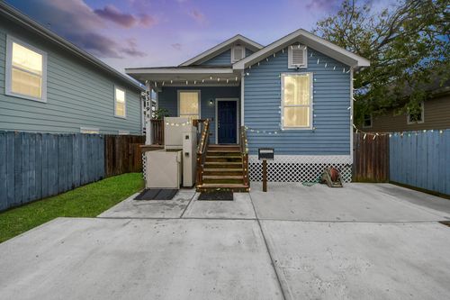 5319 Avenue R, Galveston, TX, 77551-5519 | Card Image