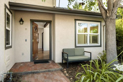 apt-d-820 W Victoria St, SANTA BARBARA, CA, 93101-4782 | Card Image