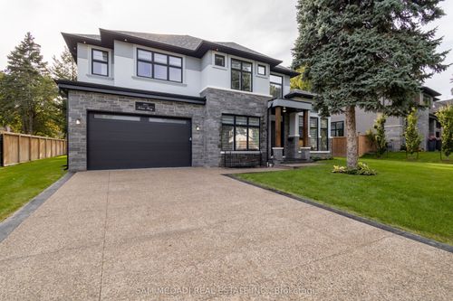 1615 Petrie Way, Mississauga, ON, L5J1G8 | Card Image