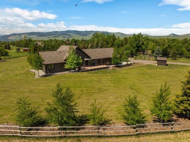 100 N Low Bench Rd, House other with 3 bedrooms, 2 bathrooms and null parking in Gallatin Gateway MT | Image 43