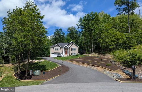 12748 Arielle Ln, WAYNESBORO, PA, 17268-7952 | Card Image