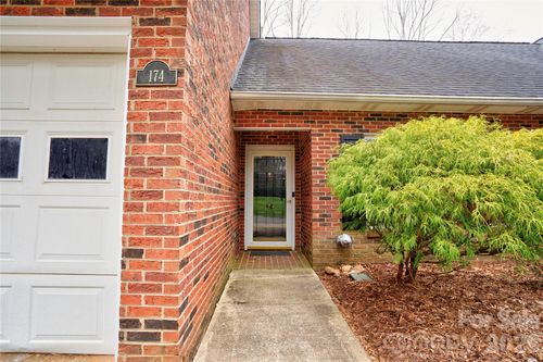 174 Columns Cir, Shelby, NC, 28150-4866 | Card Image
