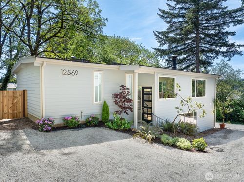 12569 37th Avenue Ne, Seattle, WA, 98125 | Card Image