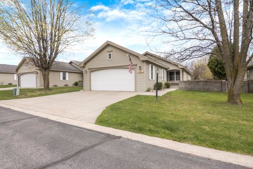 1179 Hemingway Ln, Traverse City, MI, 49686-5069 | Card Image