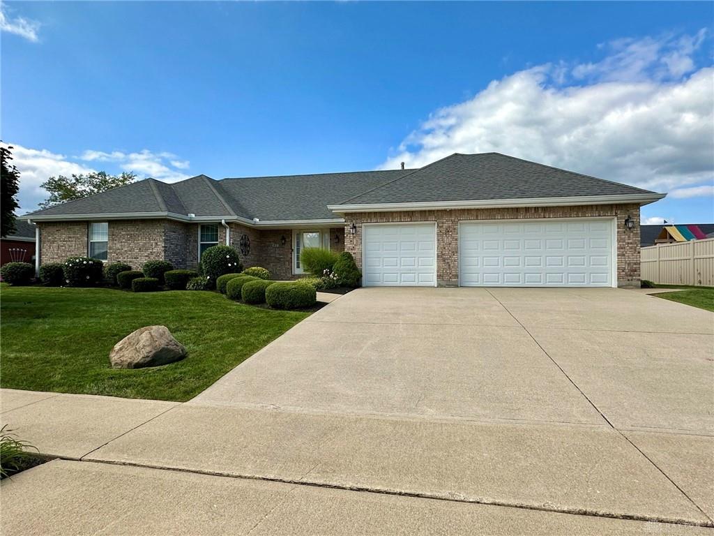Magnolia Dr, Greenville, OH 45331