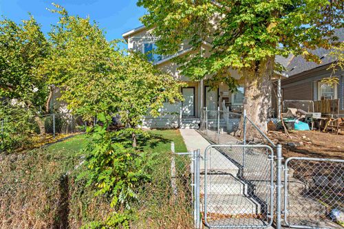 2424 W Dean Ave, Spokane, WA, 99201-1642 | Card Image