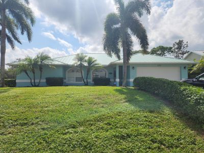 202 Sw Statler Avenue, House other with 3 bedrooms, 2 bathrooms and null parking in Port St. Lucie FL | Image 3