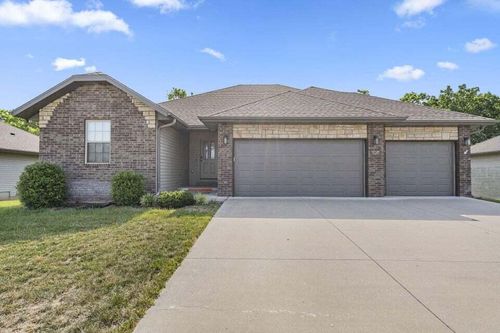 1904 S Thomas Dr, Ozark, MO, 65721-5445 | Card Image