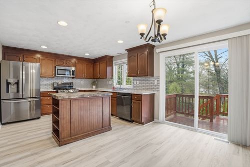 unit-103-81 Salem Rd, Billerica, MA, 01821-1159 | Card Image