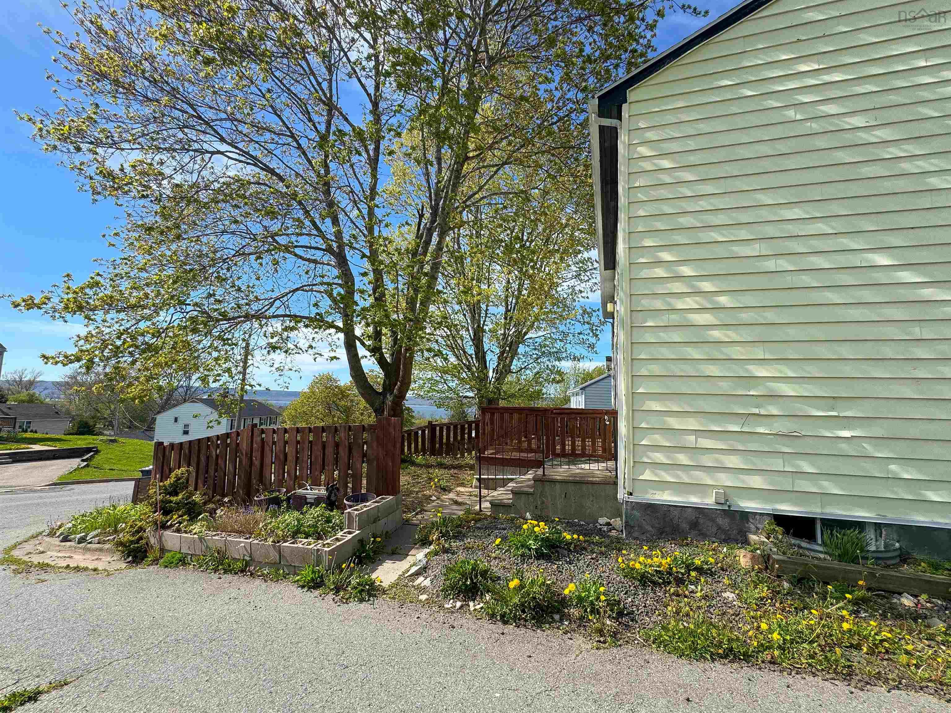 Residential in Cornwallis Park 5