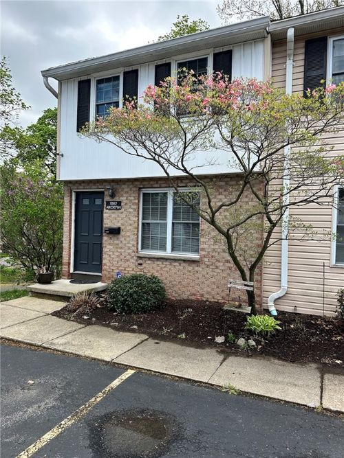 un47-1082 Mount Hope Ave, Rochester, NY, 14620-2837 | Card Image