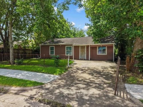 3010 Fern St, Pasadena, TX, 77503-1351 | Card Image