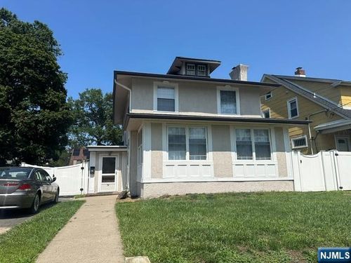 74 Ross Ave, Hackensack, NJ, 07601-4603 | Card Image