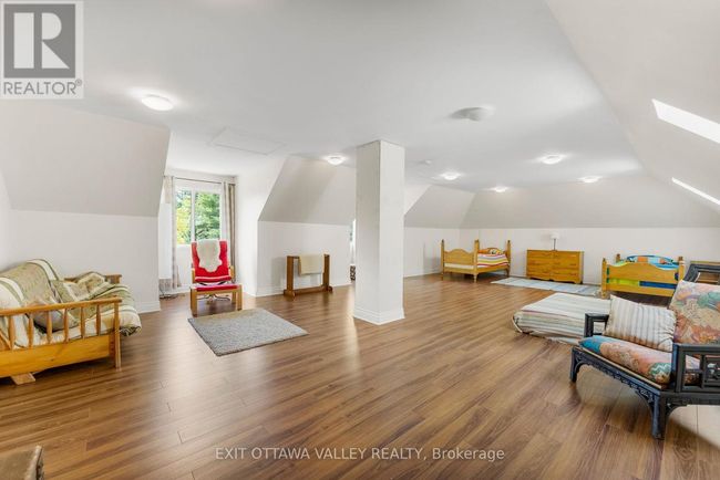 28084 Highway 41, House other with 5 bedrooms, 2 bathrooms and 5 parking in Renfrew ON | Image 30