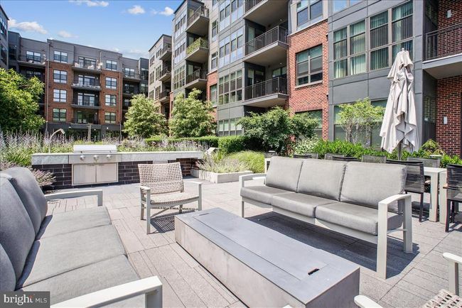 APT-412 - 1761 Old Meadow Rd, Condo with 2 bedrooms, 3 bathrooms and null parking in MCLEAN VA | Image 51