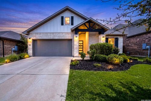 852 Paseo De Castana Way, Leander, TX, 78641-4879 | Card Image