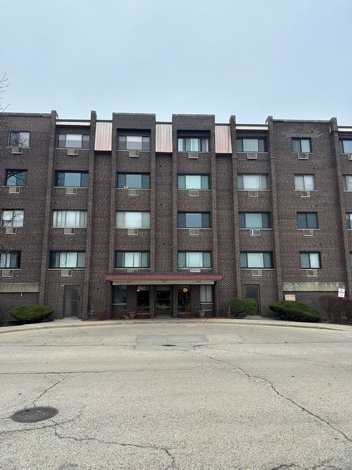 311-4623 N Chester Ave, Chicago, IL, 60656-4229 | Card Image